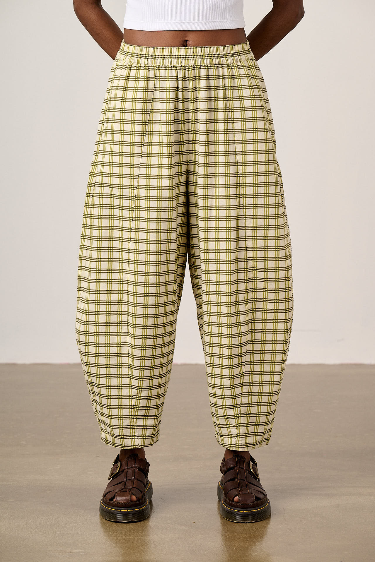 Obregon -  Barrel Leg Cotton Linen Trousers in Green Check