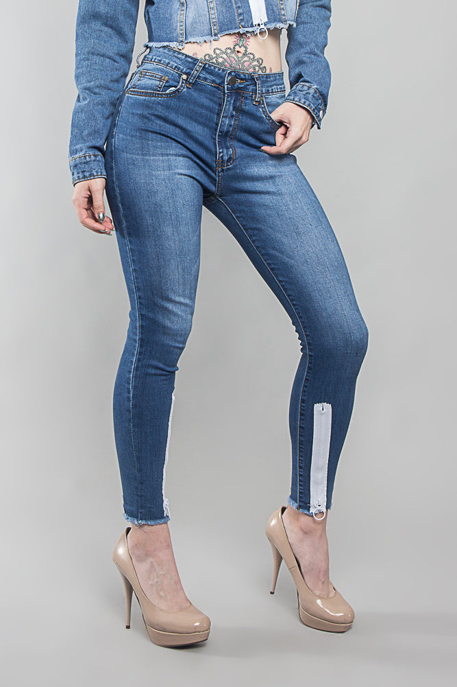 Zippered Denim Jeans