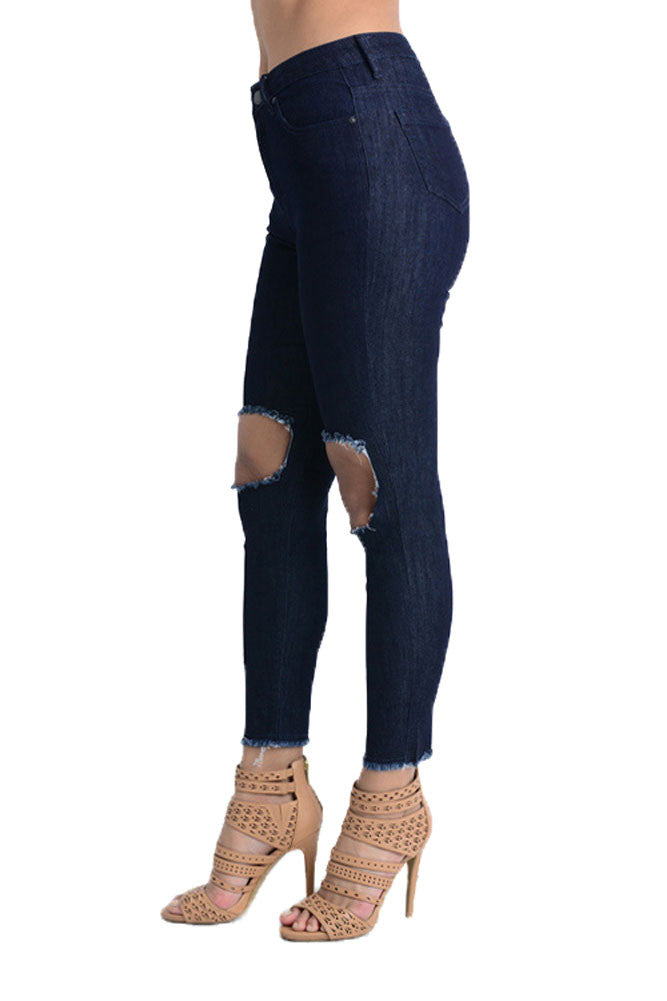 Women's Torn and Frayed Skinny Fit Jeans
