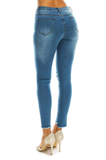 Women's High Rise Destroyed Knee and Hi-Low Frayed Hem Jeans