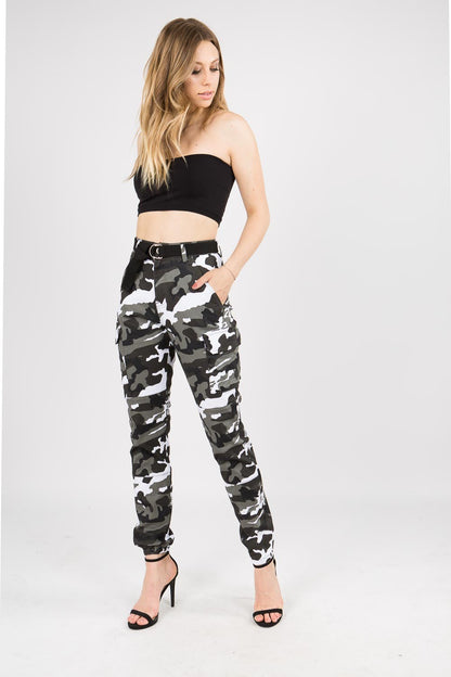 Essential High Waist Camo Cargo Joggers