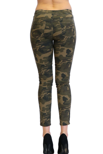 Women's Destroyed Side Striped Band Joggers