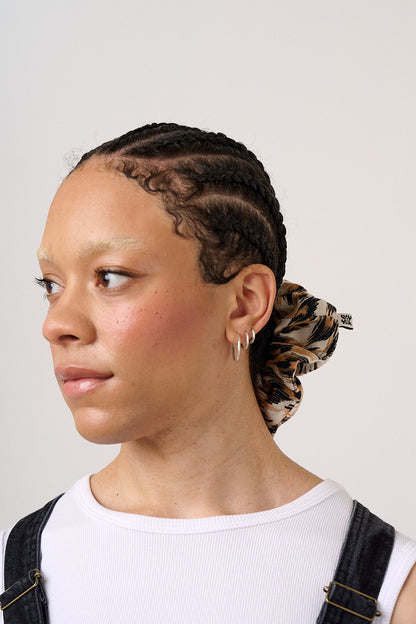 Mimmi - Oversized Cotton Scrunchie in Leo Swirl