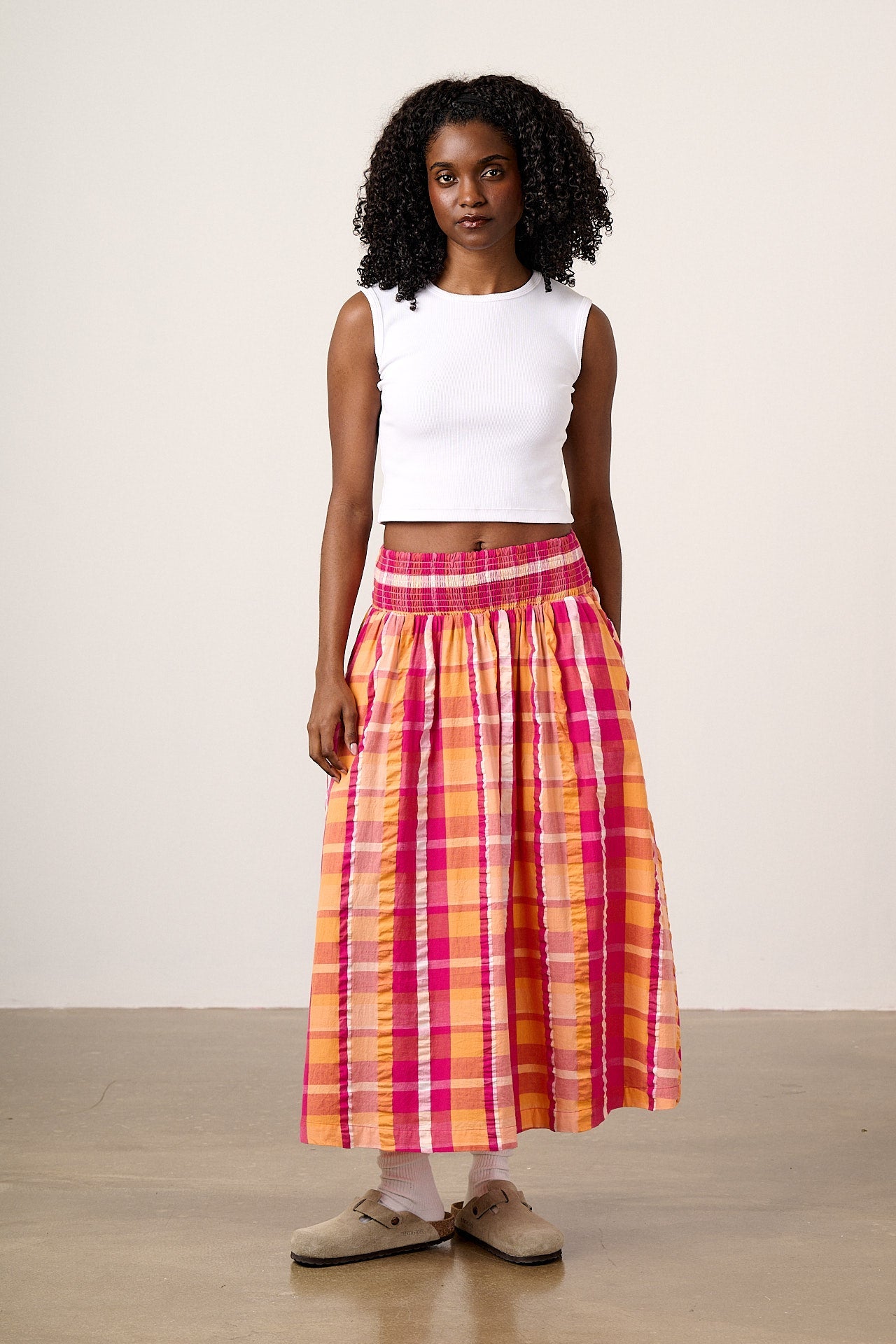 Sofiya - Midi Skirt in Madras Check