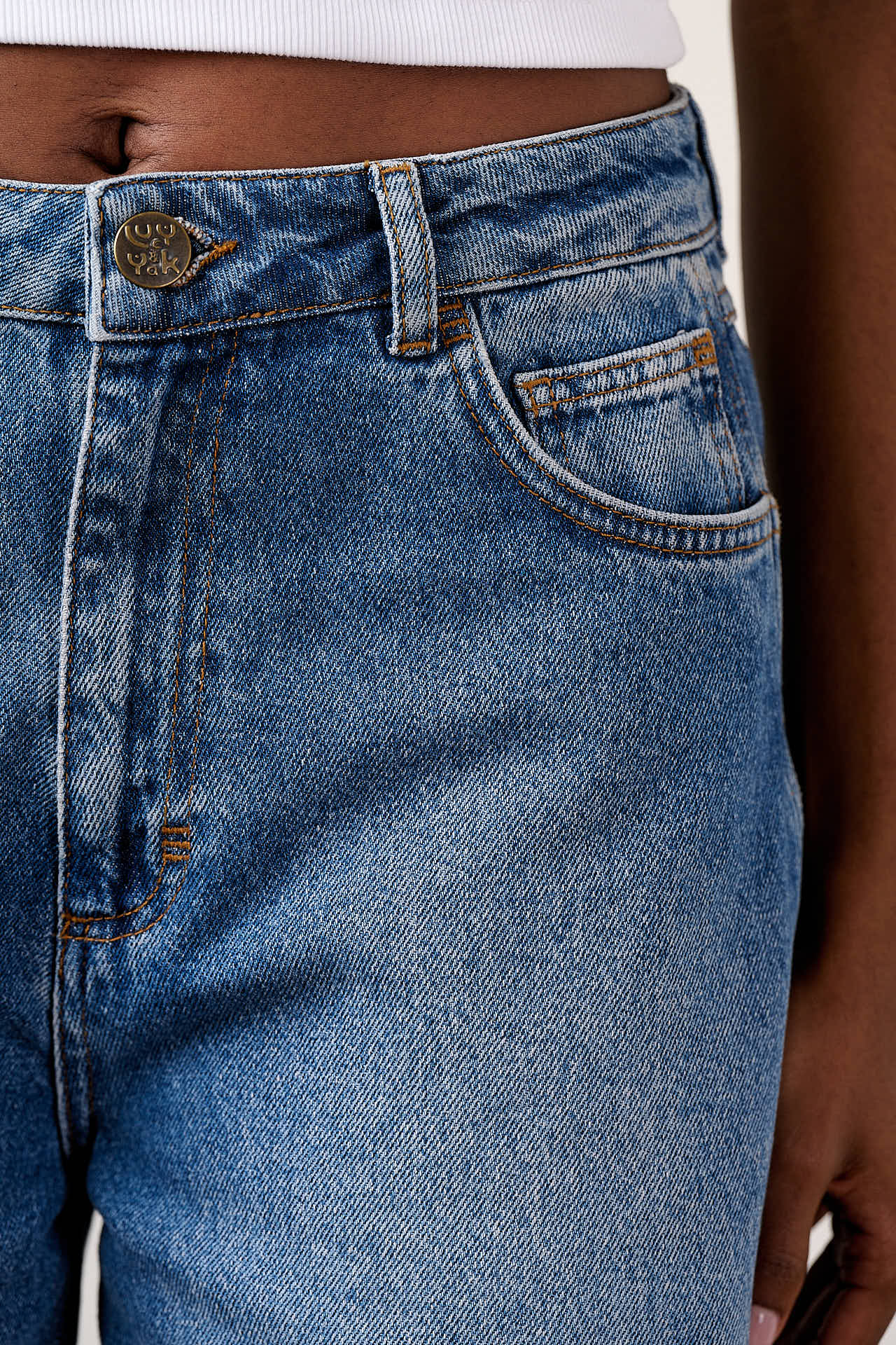 Sol - Denim Long Shorts in Vintage Wash