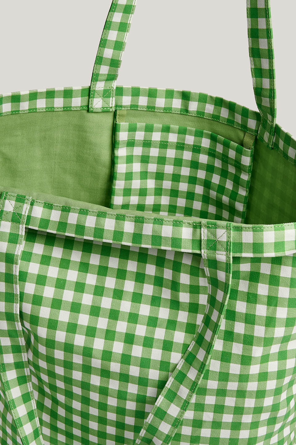 Catalina - Oversized Tote in Green & White Gingham