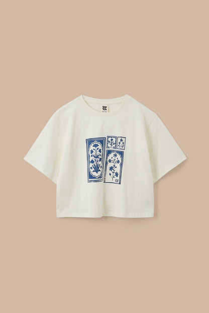 Zayla - Cotton Cropped Boxy T-Shirt in Ecru Walled Blooms