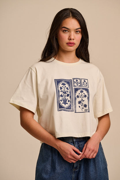 Zayla - Cotton Cropped Boxy T-Shirt in Ecru Walled Blooms