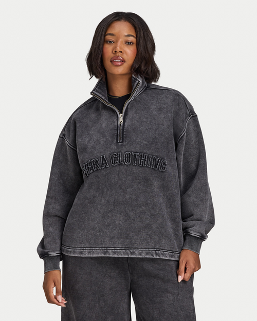 Womens Signature Washed Oversized 1/4 Zip Sweatshirt